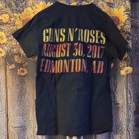 Guns N' Roses Black Graphic Tee - Picture 3 of 3